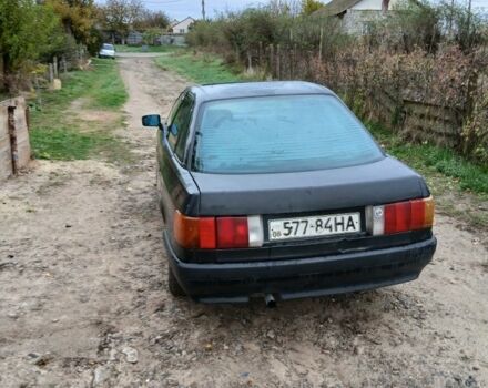 Черный Ауди 80, объемом двигателя 2 л и пробегом 300 тыс. км за 900 $, фото 2 на Automoto.ua