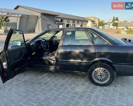Черный Ауди 80, объемом двигателя 1.8 л и пробегом 327 тыс. км за 1650 $, фото 4 на Automoto.ua
