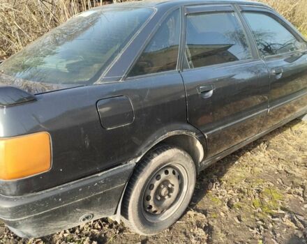 Черный Ауди 80, объемом двигателя 1.6 л и пробегом 377 тыс. км за 1800 $, фото 1 на Automoto.ua