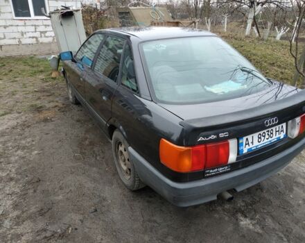 Черный Ауди 80, объемом двигателя 1.8 л и пробегом 1000 тыс. км за 1800 $, фото 4 на Automoto.ua