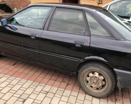 Черный Ауди 80, объемом двигателя 1.8 л и пробегом 300 тыс. км за 1250 $, фото 2 на Automoto.ua