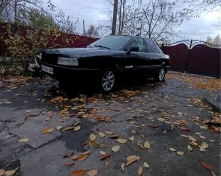 Черный Ауди 80, объемом двигателя 1.8 л и пробегом 400 тыс. км за 1000 $, фото 2 на Automoto.ua