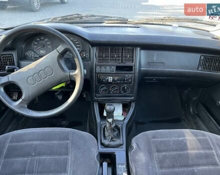 Черный Ауди 80, объемом двигателя 1.8 л и пробегом 327 тыс. км за 1650 $, фото 8 на Automoto.ua