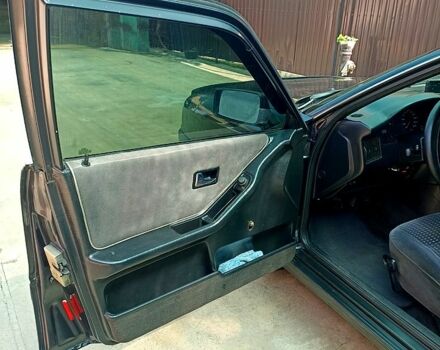 Черный Ауди 80, объемом двигателя 1.8 л и пробегом 280 тыс. км за 2800 $, фото 9 на Automoto.ua