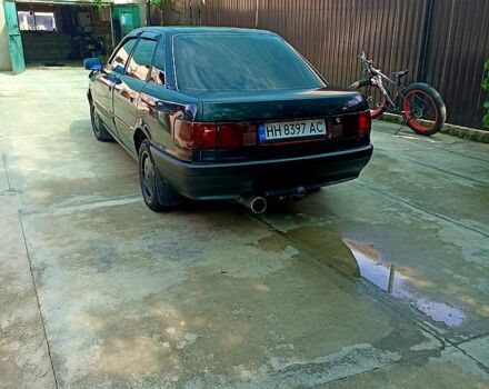 Черный Ауди 80, объемом двигателя 1.8 л и пробегом 280 тыс. км за 2800 $, фото 2 на Automoto.ua