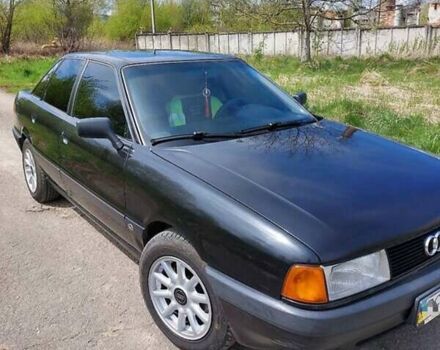 Черный Ауди 80, объемом двигателя 1.8 л и пробегом 320 тыс. км за 2500 $, фото 4 на Automoto.ua