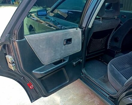 Черный Ауди 80, объемом двигателя 1.8 л и пробегом 280 тыс. км за 2800 $, фото 7 на Automoto.ua