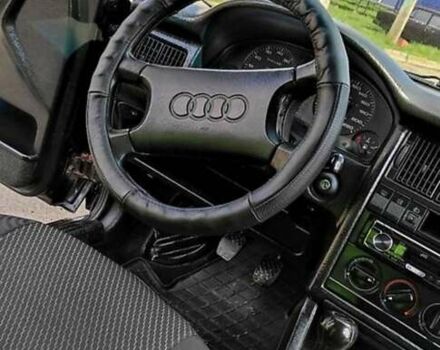 Черный Ауди 80, объемом двигателя 1.8 л и пробегом 320 тыс. км за 2500 $, фото 2 на Automoto.ua