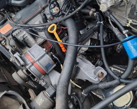 Черный Ауди 80, объемом двигателя 2 л и пробегом 329 тыс. км за 3191 $, фото 3 на Automoto.ua