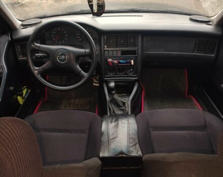 Черный Ауди 80, объемом двигателя 2 л и пробегом 329 тыс. км за 3191 $, фото 2 на Automoto.ua