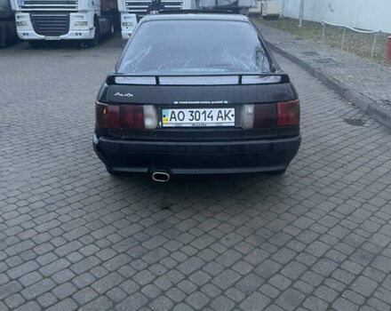 Черный Ауди 80, объемом двигателя 1.8 л и пробегом 300 тыс. км за 1100 $, фото 2 на Automoto.ua