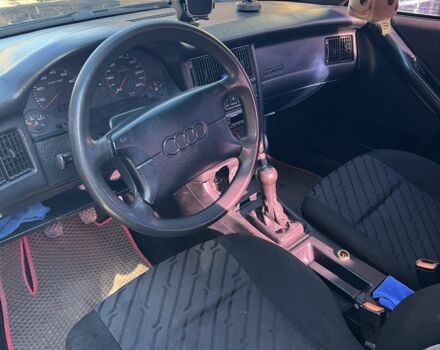 Черный Ауди 80, объемом двигателя 2.3 л и пробегом 320 тыс. км за 2376 $, фото 3 на Automoto.ua