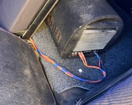 Черный Ауди 80, объемом двигателя 2.3 л и пробегом 320 тыс. км за 2376 $, фото 4 на Automoto.ua