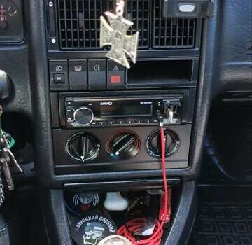 Черный Ауди 80, объемом двигателя 2 л и пробегом 324 тыс. км за 3500 $, фото 65 на Automoto.ua