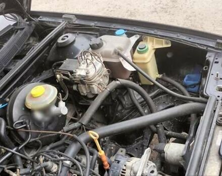 Черный Ауди 80, объемом двигателя 2 л и пробегом 324 тыс. км за 3500 $, фото 3 на Automoto.ua