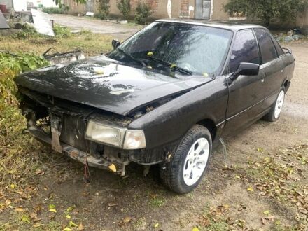 Черный Ауди 80, объемом двигателя 1.6 л и пробегом 700 тыс. км за 1200 $, фото 1 на Automoto.ua