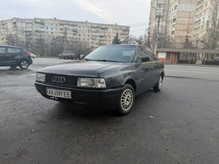 Черный Ауди 80, объемом двигателя 1.8 л и пробегом 300 тыс. км за 1064 $, фото 1 на Automoto.ua