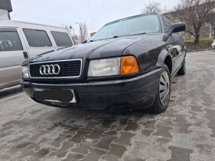 Ауди 80 1988 в Черкассах на Automoto.ua Черный Ауди 80, объемом двигателя 1.8 л и пробегом 299 тыс. км за 2100 $, фото 1 на Automoto.ua