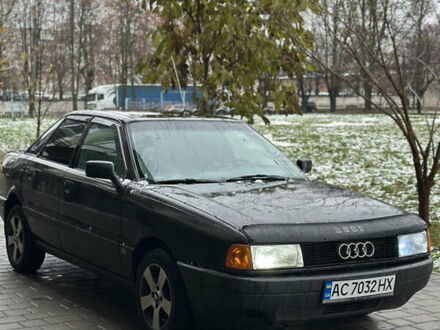 Черный Ауди 80, объемом двигателя 1.8 л и пробегом 602 тыс. км за 2200 $, фото 1 на Automoto.ua
