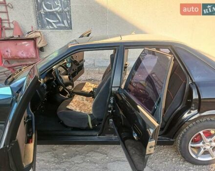 Черный Ауди 80, объемом двигателя 1.8 л и пробегом 250 тыс. км за 1700 $, фото 1 на Automoto.ua