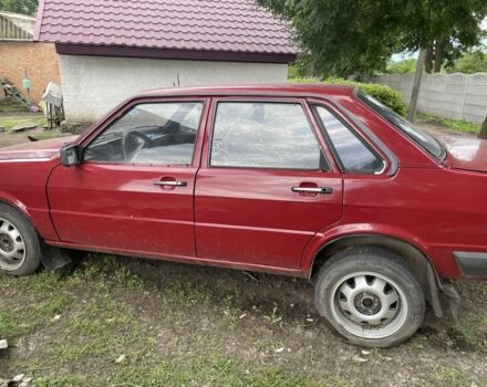 Красный Ауди 80, объемом двигателя 1.8 л и пробегом 300 тыс. км за 800 $, фото 3 на Automoto.ua