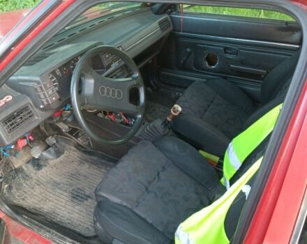 Красный Ауди 80, объемом двигателя 1.6 л и пробегом 1000 тыс. км за 500 $, фото 3 на Automoto.ua