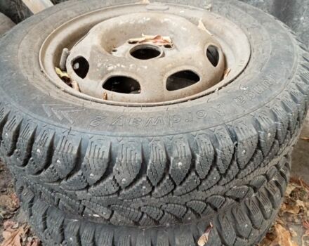 Красный Ауди 80, объемом двигателя 1.8 л и пробегом 280 тыс. км за 1432 $, фото 6 на Automoto.ua