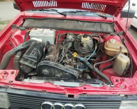 Красный Ауди 80, объемом двигателя 1 л и пробегом 700 тыс. км за 989 $, фото 4 на Automoto.ua