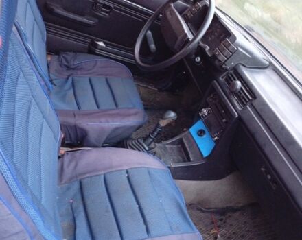 Красный Ауди 80, объемом двигателя 0 л и пробегом 300 тыс. км за 598 $, фото 3 на Automoto.ua