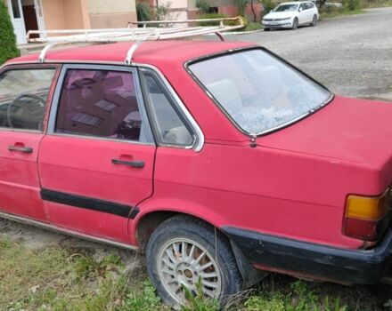 Красный Ауди 80, объемом двигателя 1.8 л и пробегом 300 тыс. км за 1000 $, фото 2 на Automoto.ua