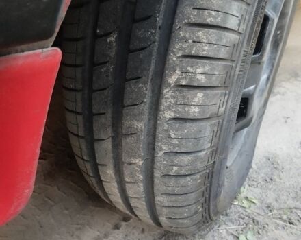 Красный Ауди 80, объемом двигателя 1 л и пробегом 700 тыс. км за 989 $, фото 2 на Automoto.ua