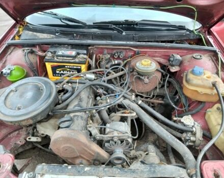 Красный Ауди 80, объемом двигателя 1.8 л и пробегом 240 тыс. км за 1250 $, фото 9 на Automoto.ua