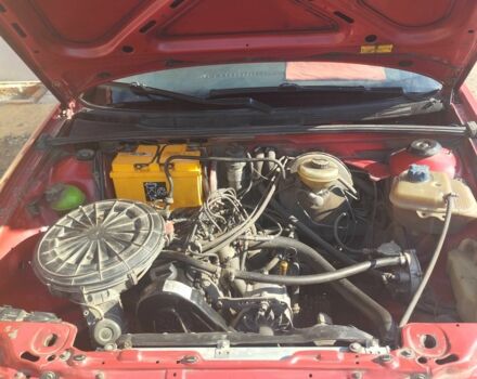 Красный Ауди 80, объемом двигателя 1.8 л и пробегом 250 тыс. км за 2500 $, фото 2 на Automoto.ua