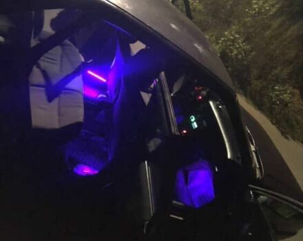 Красный Ауди 80, объемом двигателя 1.8 л и пробегом 3 тыс. км за 750 $, фото 1 на Automoto.ua