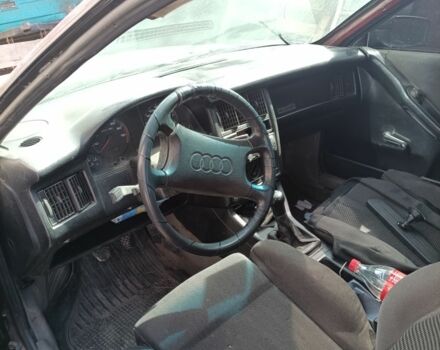 Красный Ауди 80, объемом двигателя 1.8 л и пробегом 317 тыс. км за 1350 $, фото 4 на Automoto.ua