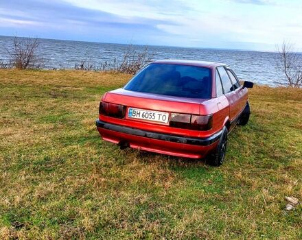 Красный Ауди 80, объемом двигателя 1.8 л и пробегом 300 тыс. км за 1750 $, фото 3 на Automoto.ua