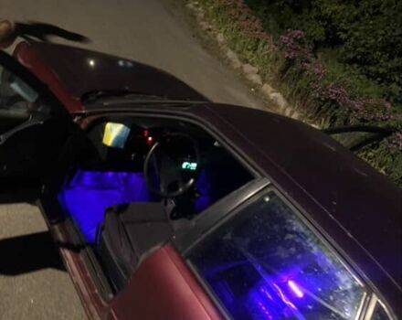 Красный Ауди 80, объемом двигателя 1.8 л и пробегом 3 тыс. км за 750 $, фото 2 на Automoto.ua