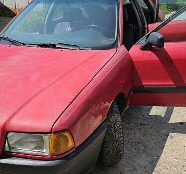 Красный Ауди 80, объемом двигателя 1.78 л и пробегом 130 тыс. км за 1700 $, фото 1 на Automoto.ua