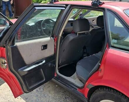 Красный Ауди 80, объемом двигателя 1.78 л и пробегом 130 тыс. км за 1700 $, фото 4 на Automoto.ua