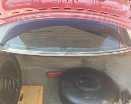 Красный Ауди 80, объемом двигателя 1.8 л и пробегом 250 тыс. км за 2500 $, фото 5 на Automoto.ua