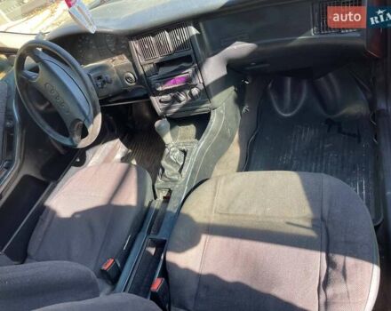 Ауди 80 1989 в Береговом на Automoto.ua Красный Ауди 80, объемом двигателя 1.8 л и пробегом 240 тыс. км за 1300 $, фото 9 на Automoto.ua