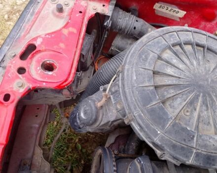 Червоний Ауді 80, об'ємом двигуна 1.8 л та пробігом 320 тис. км за 1650 $, фото 6 на Automoto.ua