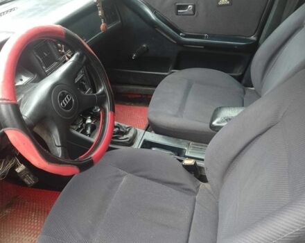 Красный Ауди 80, объемом двигателя 2 л и пробегом 184 тыс. км за 800 $, фото 3 на Automoto.ua