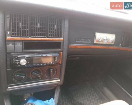 Красный Ауди 80, объемом двигателя 1.8 л и пробегом 318 тыс. км за 1650 $, фото 18 на Automoto.ua