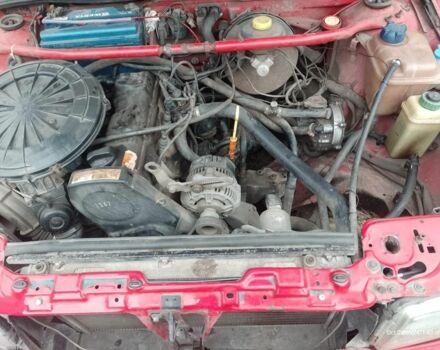 Красный Ауди 80, объемом двигателя 2 л и пробегом 184 тыс. км за 800 $, фото 4 на Automoto.ua