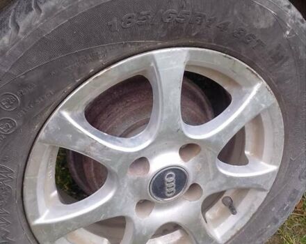 Красный Ауди 80, объемом двигателя 1.8 л и пробегом 318 тыс. км за 1650 $, фото 2 на Automoto.ua