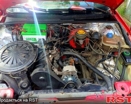 Красный Ауди 80, объемом двигателя 1.8 л и пробегом 450 тыс. км за 3000 $, фото 1 на Automoto.ua