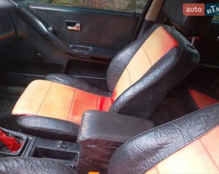 Красный Ауди 80, объемом двигателя 1.8 л и пробегом 318 тыс. км за 1650 $, фото 42 на Automoto.ua