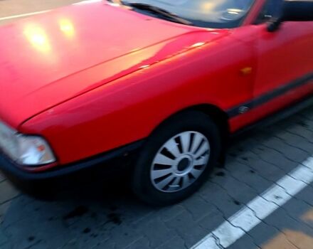 Красный Ауди 80, объемом двигателя 1.8 л и пробегом 320 тыс. км за 1500 $, фото 3 на Automoto.ua