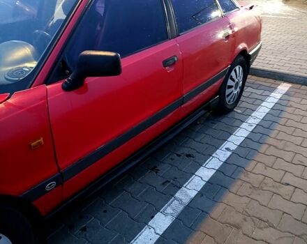 Красный Ауди 80, объемом двигателя 1.8 л и пробегом 320 тыс. км за 1500 $, фото 2 на Automoto.ua